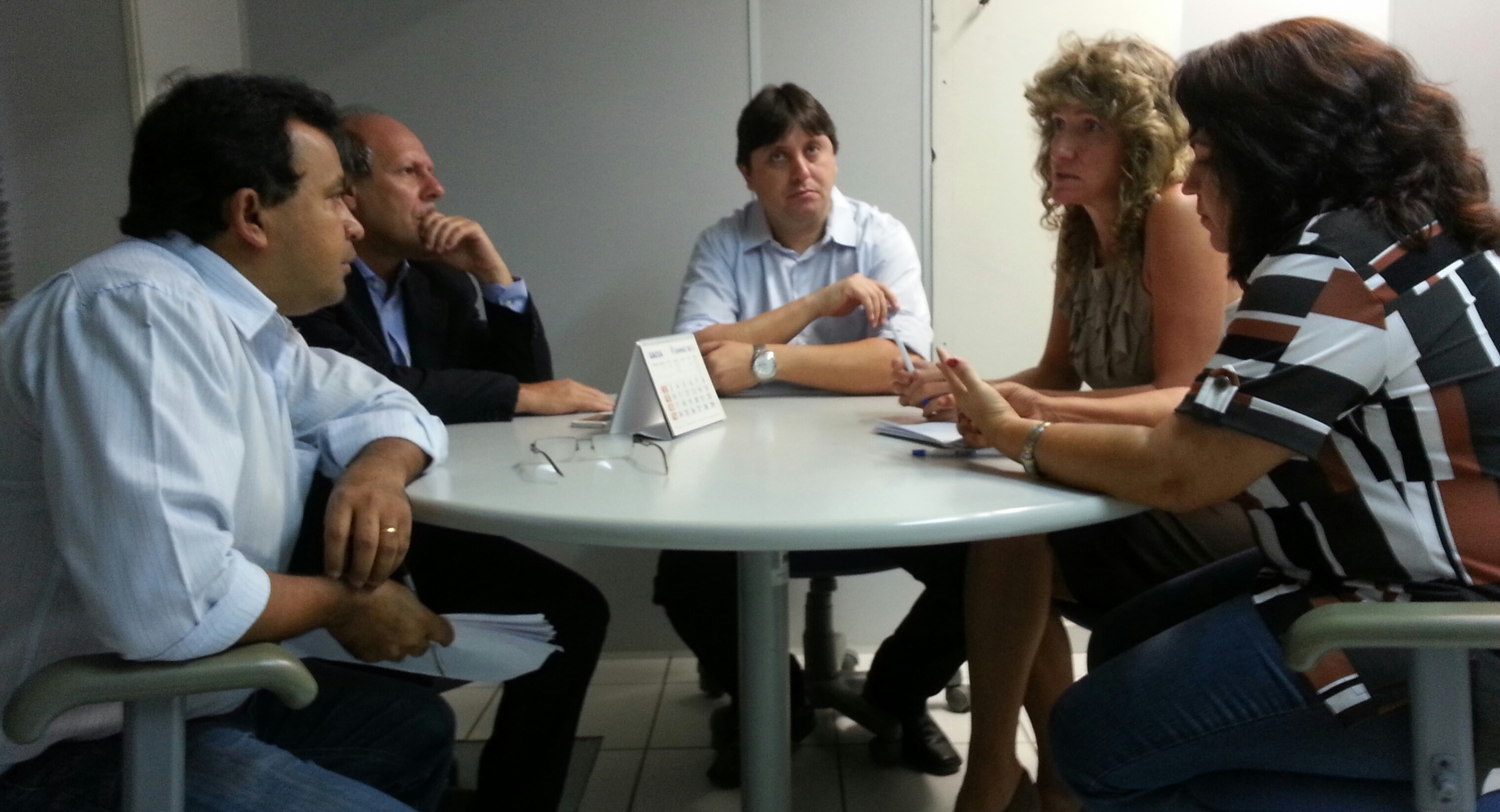 Prefeito encaminha proposta de mais moradia para Araguaína