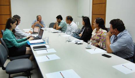 Prefeito reúne Conselho para discutir ações de desenvolvimento econômico