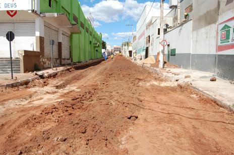 Prefeitura informa interdição de ruas para obras de recuperação e base