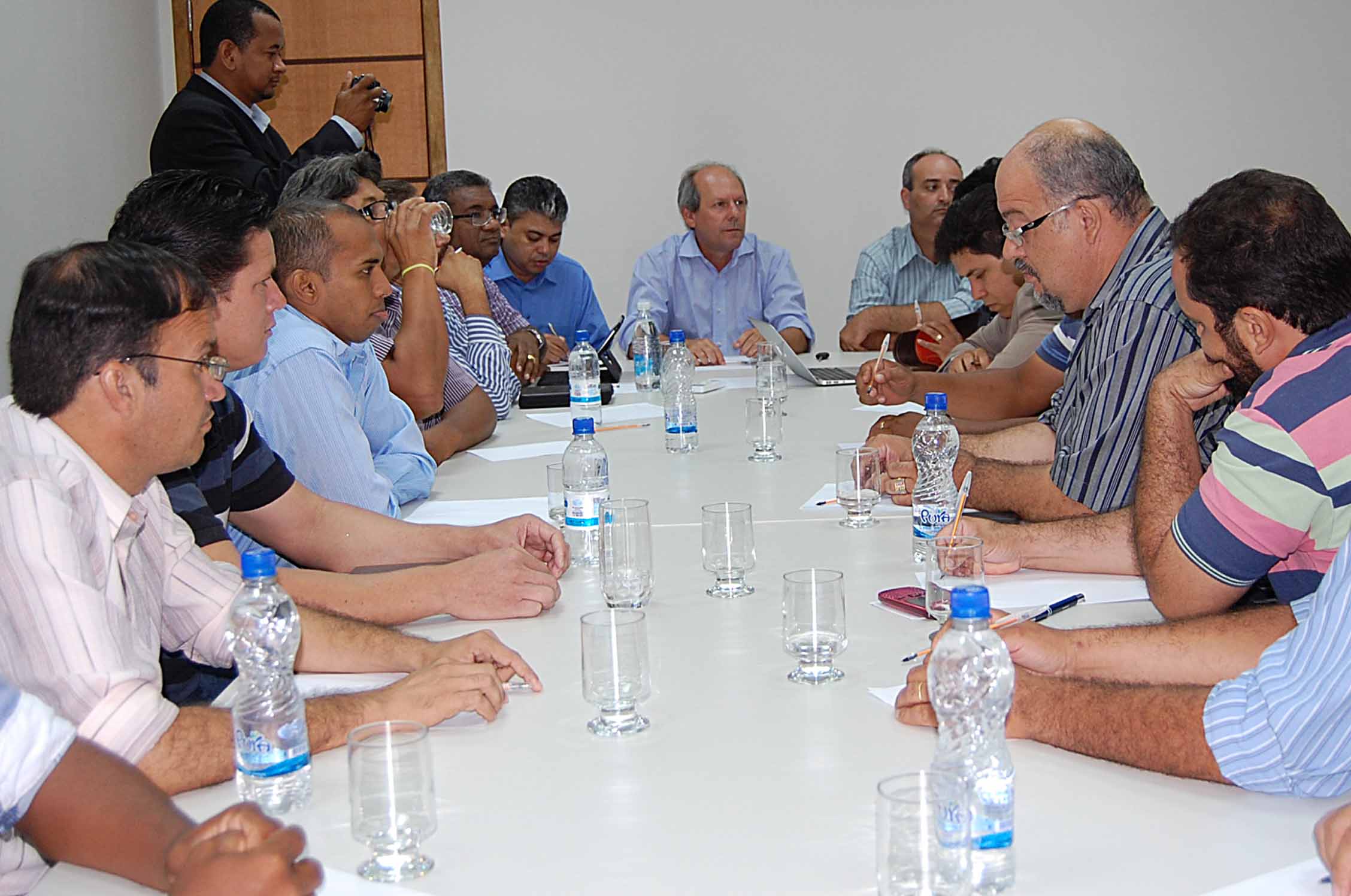 Prefeitura mudará forma de fiscalização em igrejas ap&oacute;s reunião com pastores