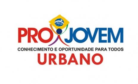 Projovem Urbano realiza ação beneficente em bairros de Araguaína