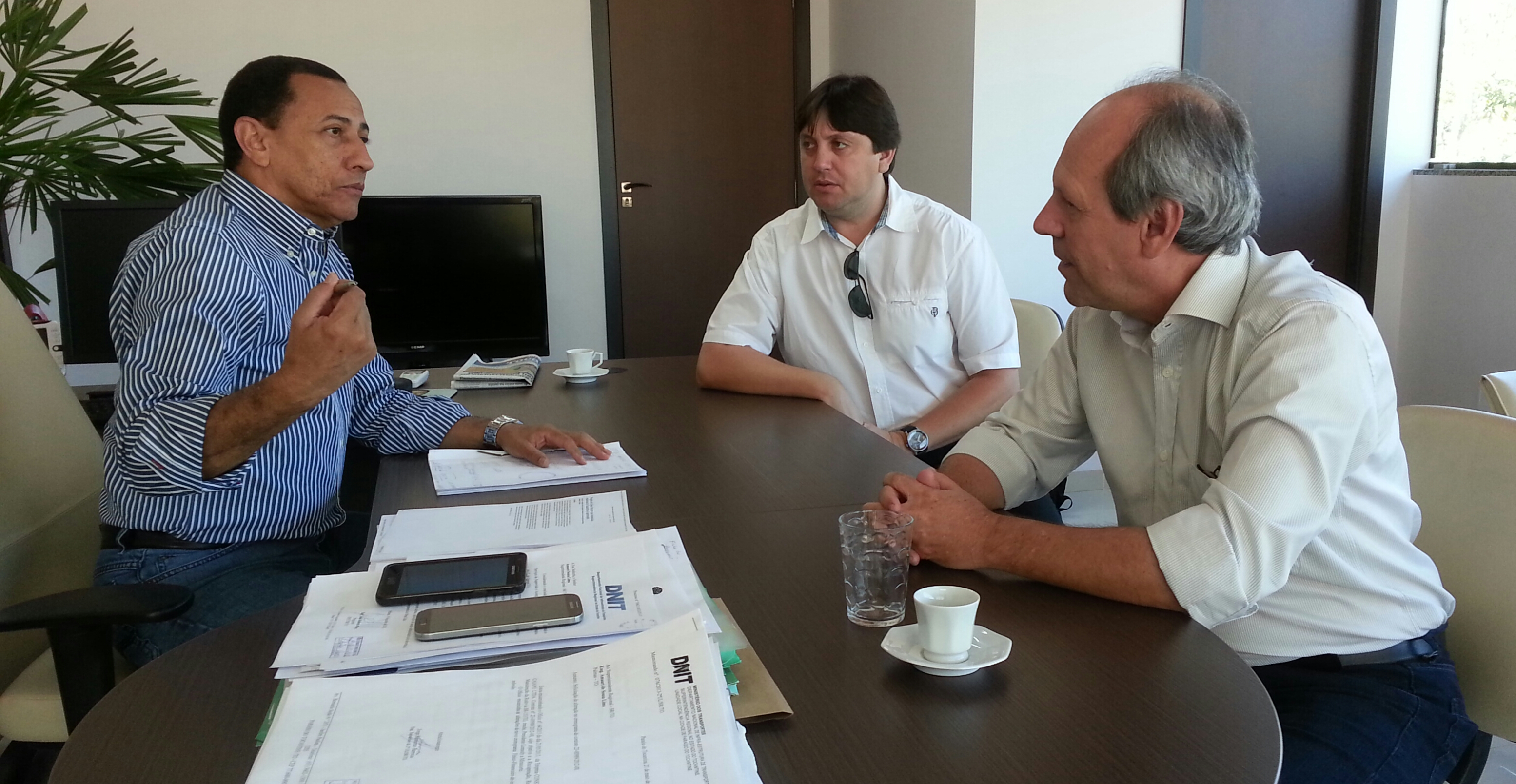 <strong>Prefeito de Araguaina anuncia obras de melhoria viária</strong>