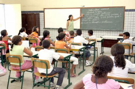Mais de 17 mil alunos da Rede Municipal de Ensino retornam às aulas