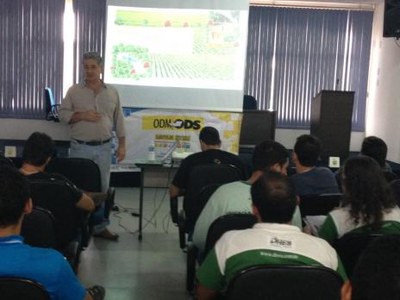 Agricultores familiares participam de encontro sobre alimentos orgânicos