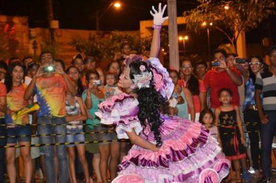 Concurso Rainha do São João do Cerrado abre programação da Expoara 2015