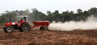 Prefeitura abre inscrições para agricultores receberem calcário gratuitamente