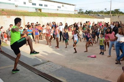 Apresentações artísticas marcam término da 1ª Semana do Bebê em Araguaína