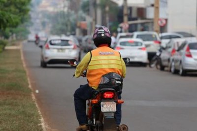 CEREST promove palestras para trabalhadores e proprietários de oficinas