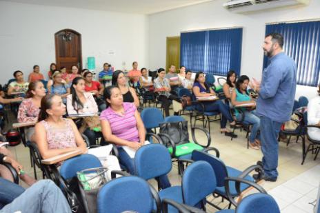 Prefeitura capacita profissionais de saúde em urgência e emergência