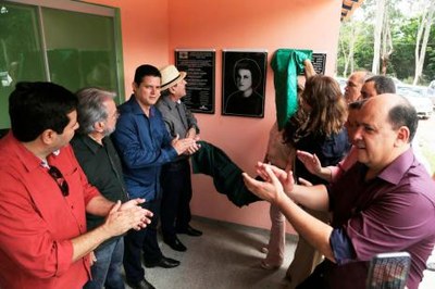 Com momentos emocionantes, Prefeitura entrega Centro de Recuperação para Dependentes Químicos