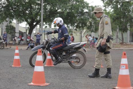 SAMU de Araguaína capacita condutores de motolâncias em direção defensiva