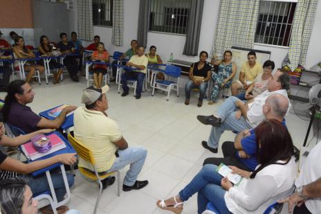 Setor Costa Esmeralda recebe equipe do Projeto Investe Araguaína nos Bairros