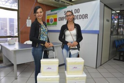 Vendedoras de açaí são exemplo de microempreendedorismo em Araguaína