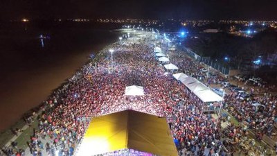 Abertura dos 60 anos de Araguaína com shows e queima de fogos lota Via Lago