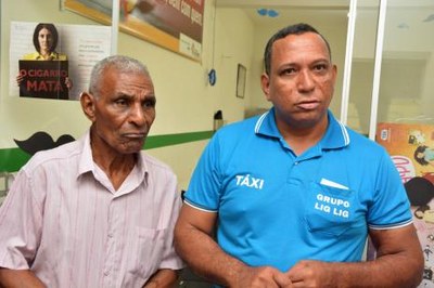 Após vencer o câncer de próstata, pai motiva filho a cuidar da prevenção