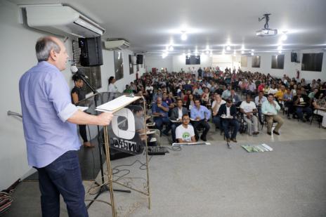“Cidade limpa depende de colaboração”, destaca Dimas no Fórum Lixo e Cidadania