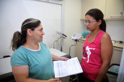 Mãe de três filhos, Viviane é exemplo de acompanhamento médico de colo uterino