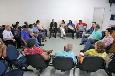 Prefeitura realiza reunião com moradores da área que será impactada com expansão do aeroporto