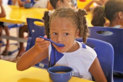 Alunos da Educação Infantil recebem fortificação na alimentação escolar