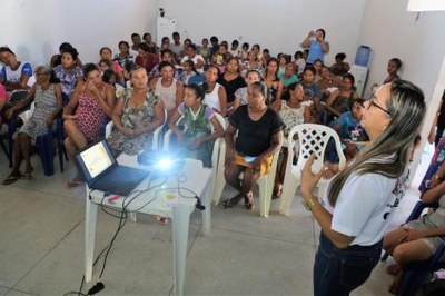 Combate à exploração sexual infantil conta com ações em escolas e centros sociais