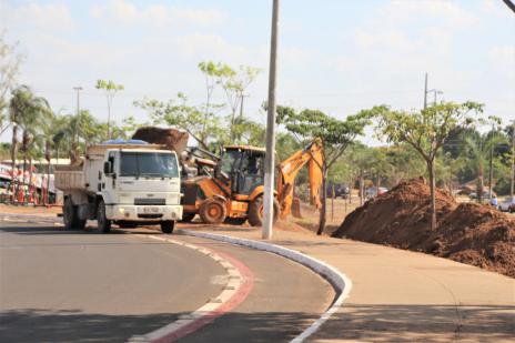 Em 3 meses, mutirão de limpeza retira 2,5 mil toneladas de lixo e areia em córregos