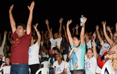 Evento católico encerra programação de Carnaval na Via Lago