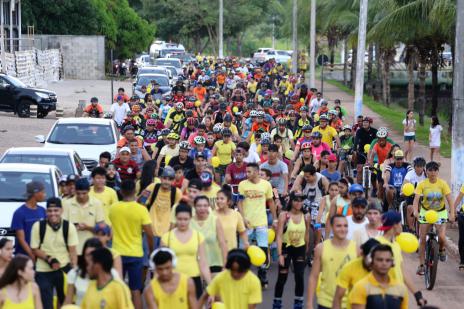 Pedal Amarelo leva dicas e sensibiliza araguainenses nas ruas da cidade