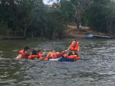 Prefeitura realiza ações com moradores e visitantes das praias do Garimpinho