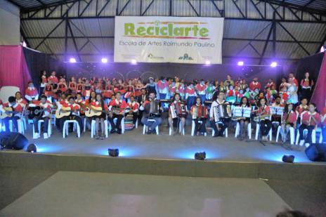 Primeiro espetáculo de Natal da Reciclarte traz sustentabilidade e evolução