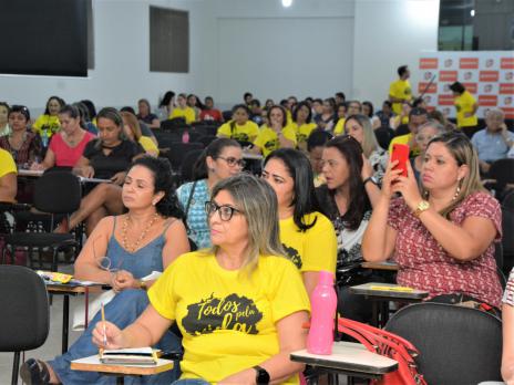 Profissionais da Saúde e Educação são capacitados sobre prevenção ao suicídio