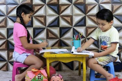 Educadora física dá dicas de atividades para alunos em casa