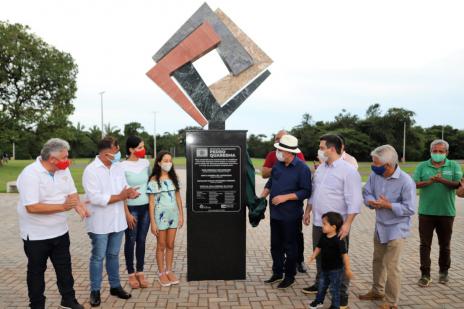 Emocionado, Dimas cita conquistas em inauguração de complexo poliesportivo