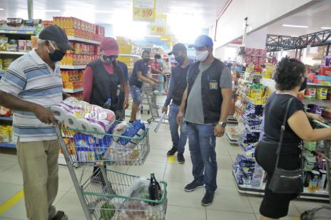 Infectologista de Araguaína dá dicas de prevenção na ida ao supermercado