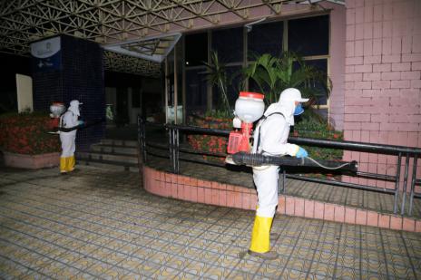 Prefeitura de Araguaína realiza desinfecção de locais públicos no combate à covid-19