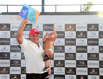 Moradores do Setor Itaipu são primeiros a receber títulos do Casa Legal