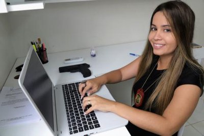 Mulheres que lideram: Delegada fala dos sonhos e desafios enfrentados em um ambiente predominantemente masculino