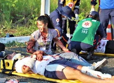 SAMU realiza capacitação com simulação de acidente com múltiplas vítimas