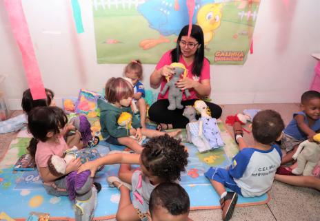 Além da Sala de Aula: Professora resgata brincadeiras antigas e reforça trabalho socioemocional na educação