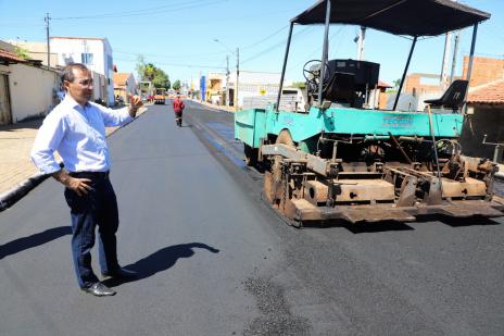 Prefeitura de Araguaína dá sequência à revitalização de importantes vias comerciais
