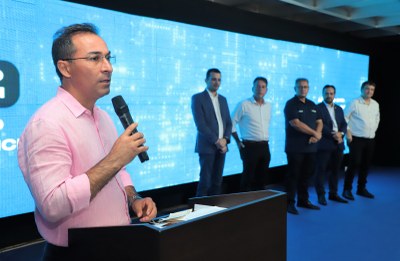 “Otimismo. Vejo a força que vocês têm e será uma semana com grandes oportunidades”, afirma Wagner na abertura da Feira EPOCA