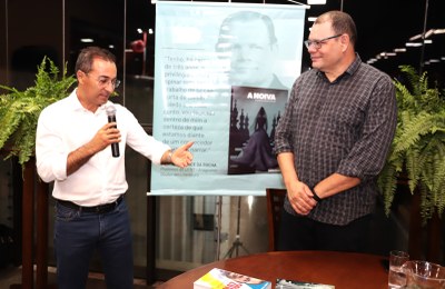 Cleber Toledo escolhe Araguaína como a primeira cidade no interior do estado para fazer o lançamento de seu novo livro