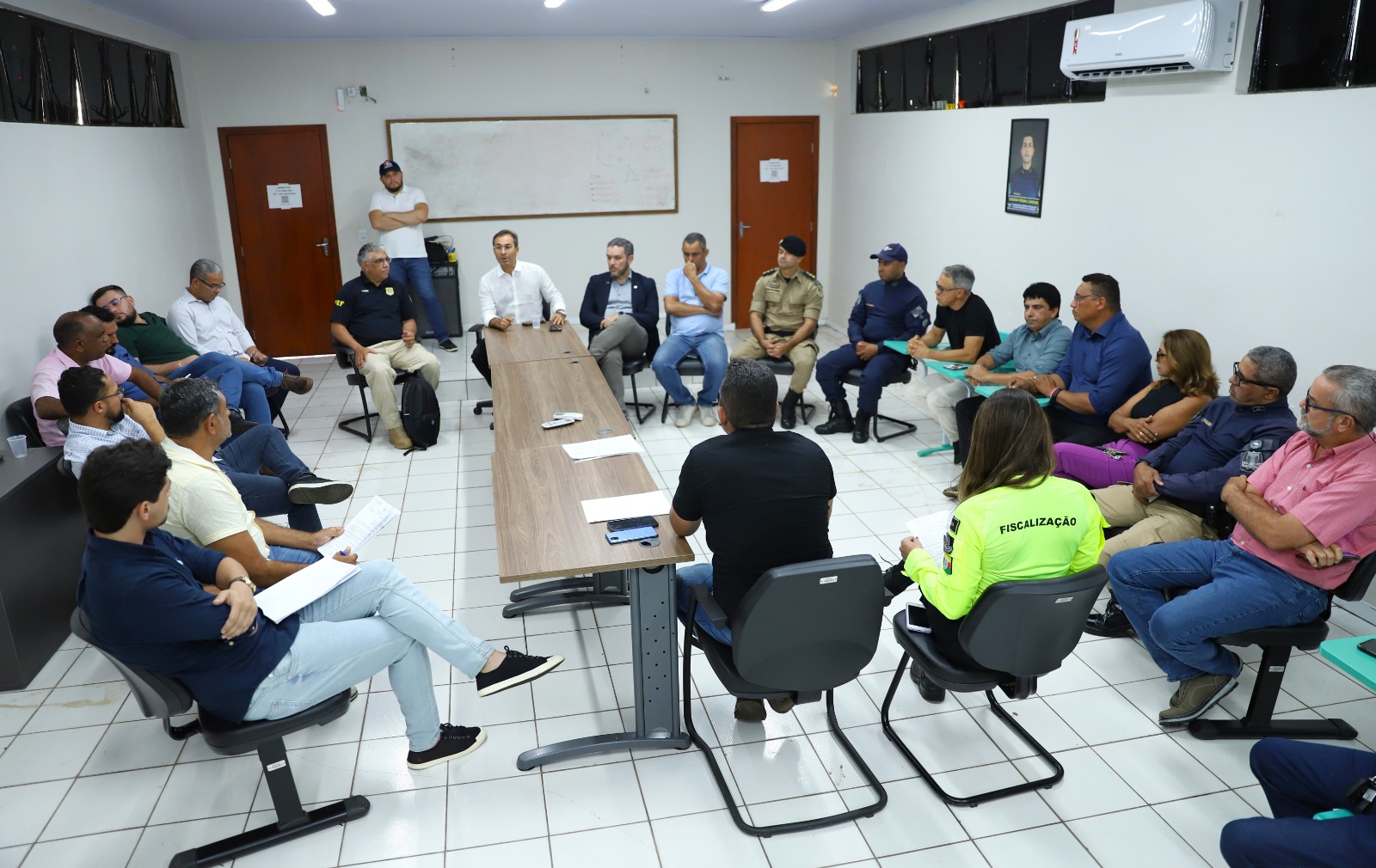 Uma das principais exigências do Código de Trânsito Brasileiro para quem trabalha com o serviço de transporte de passageiros é a inclusão na CNH do registro de Exercício de Atividade Remunerada, acessível a partir de cursos de formação