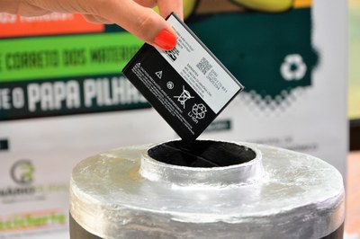 Logística reversa: Araguaína possui sete pontos de coleta para pilhas e baterias