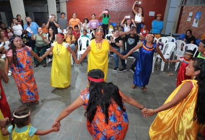 "Foi o momento de apresentar nossa cultura, algo que nunca esquecemos e que temos muito orgulho de carregar", disse a venezuelana Maria Virgínia
