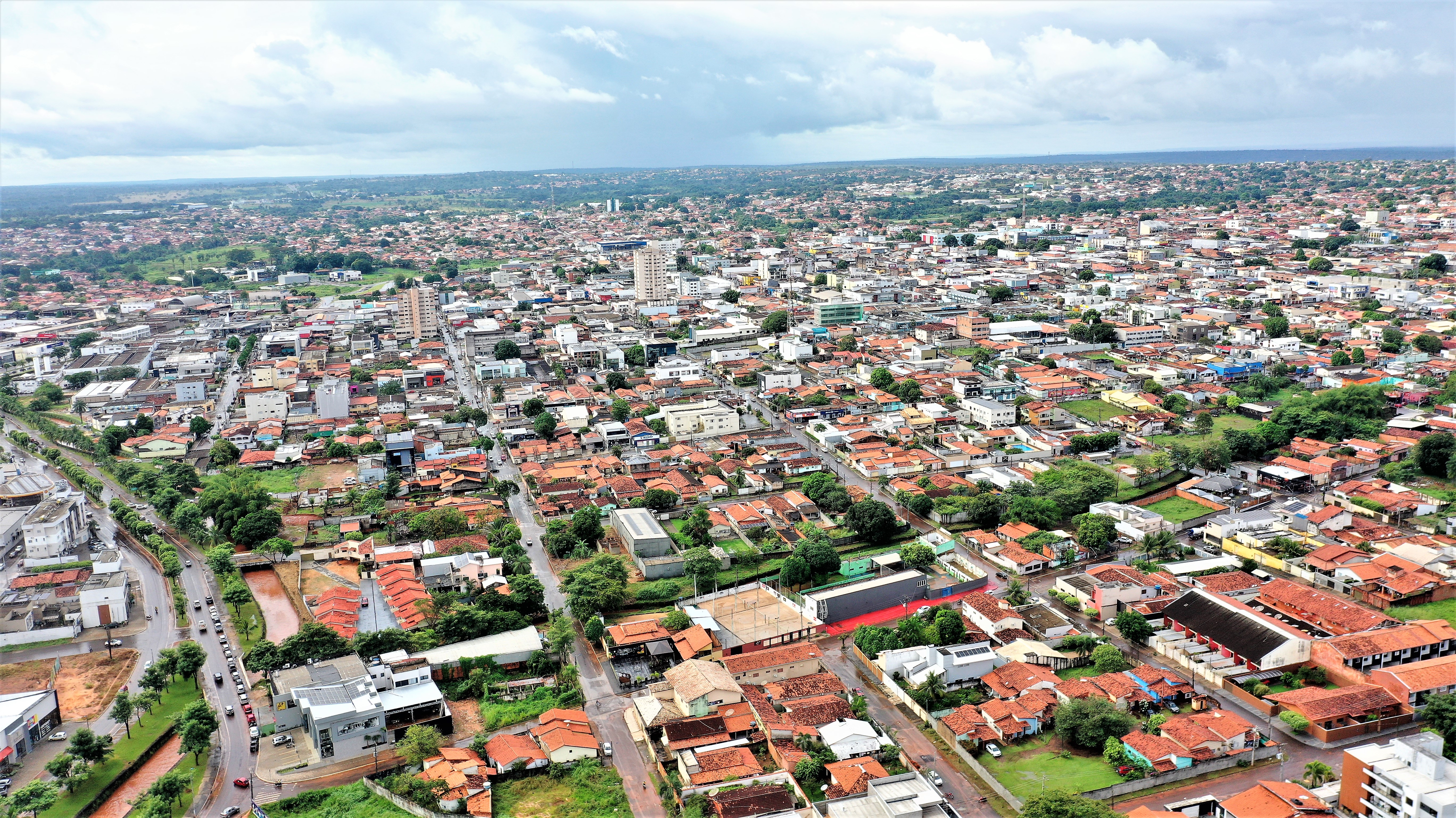 Os interessados devem levar a documentação necessária no Posto de Atendimento do CadÚnico, que fica na secretaria, localizada na Rua Humberto de Campos, n° 508, no Bairro São João