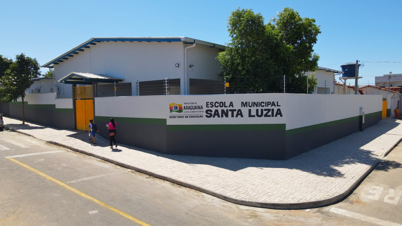 O atendimento será realizado nas unidades de ensino, durante o horário convencional de aulas, das 7 às 11 horas e das 13 às 17 horas, por ordem de chegada. As 12 unidades da zona rural seguirão o mesmo formato