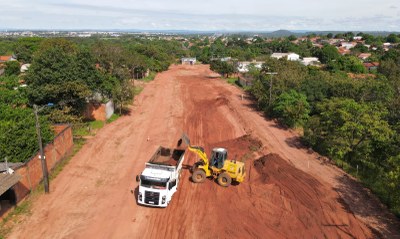 Wagner assina a ordem de serviço da primeira etapa de pavimentação do Setor Universitário