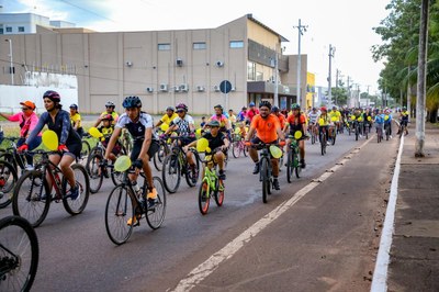 7º Pedal Amarelo reúne cerca de 600 pessoas em ação pela segurança no trânsito