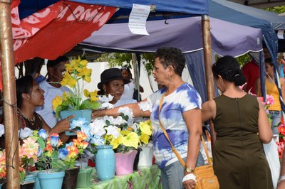 Ambulantes têm até o dia 30 para se cadastrar e atuar no Dia de Finados