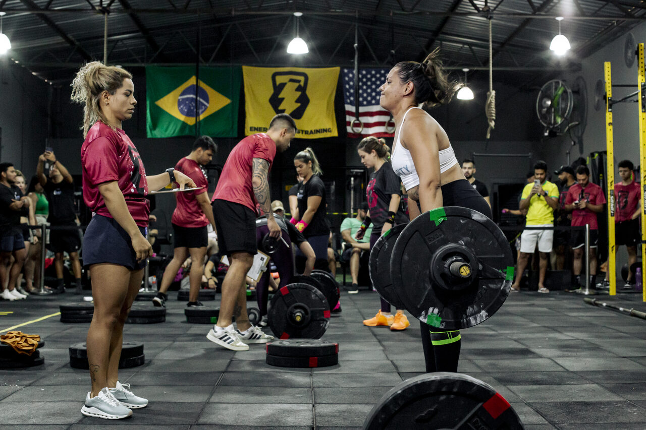 O evento, aberto ao público, será na Energy Crosstraining, localizada na Rua E, n° 46, Setor Rodoviário. Os atletas, em duplas, competirão nas categorias Rx, Scale masculino e feminino e Amador masculino e feminino.